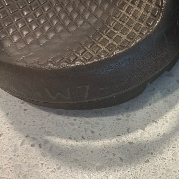 Chaco Sandals, Brown, Women’s size 7 - Picture 8 of 8